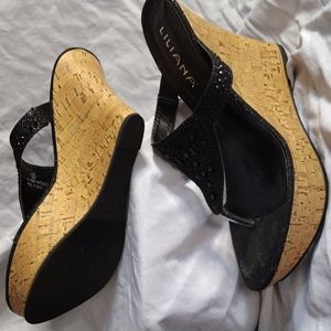 Women's wedge sandal size 9